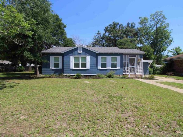 315 Flannan Rd, Pensacola, FL 32507