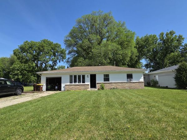 44 Marquette Road , Machesney Park, IL 61115