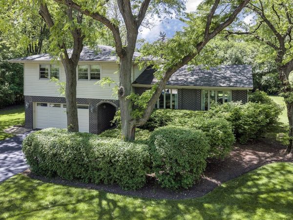 640 Wilmot Road, Deerfield, IL 60015