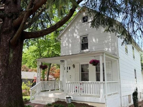 10 Bodnar St, Bernardsville, NJ 07924