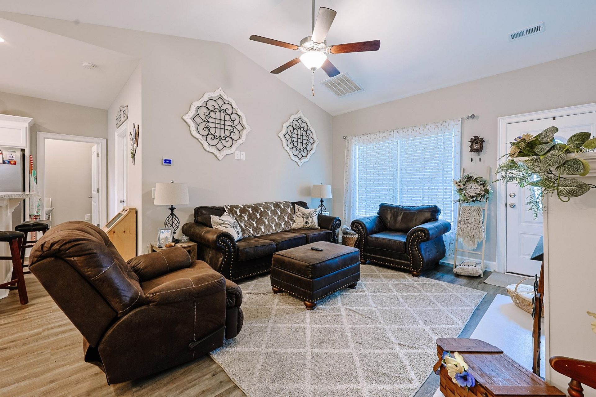 3520 Edwards Rd.  Photo 6