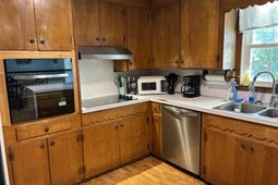 387 Byrnes Circle  photo 4