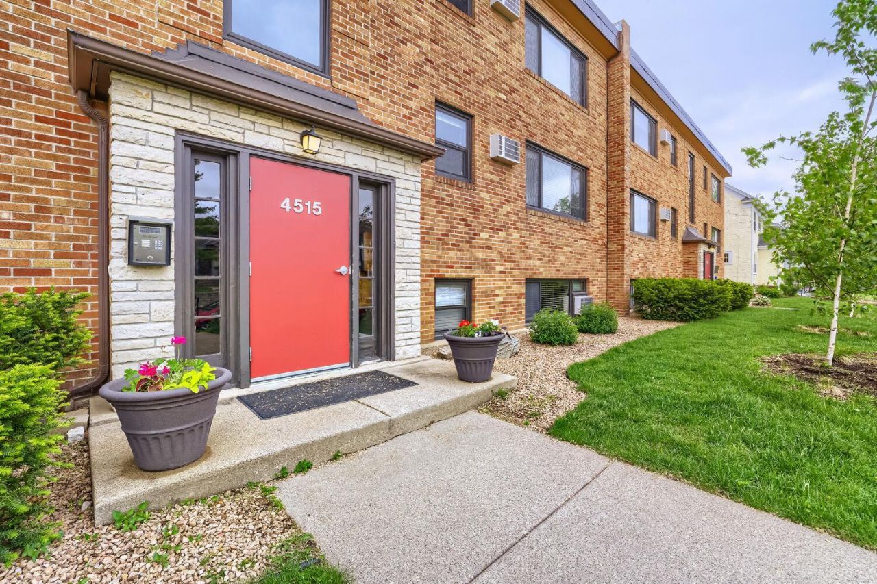 4515 Grand Avenue S, Unit 103, Minneapolis, MN 55419 Main Photo