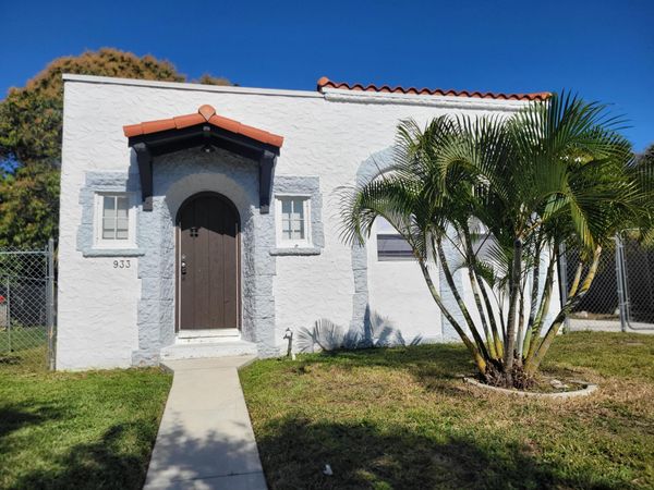 933 37th Street, West Palm Beach, FL 33407