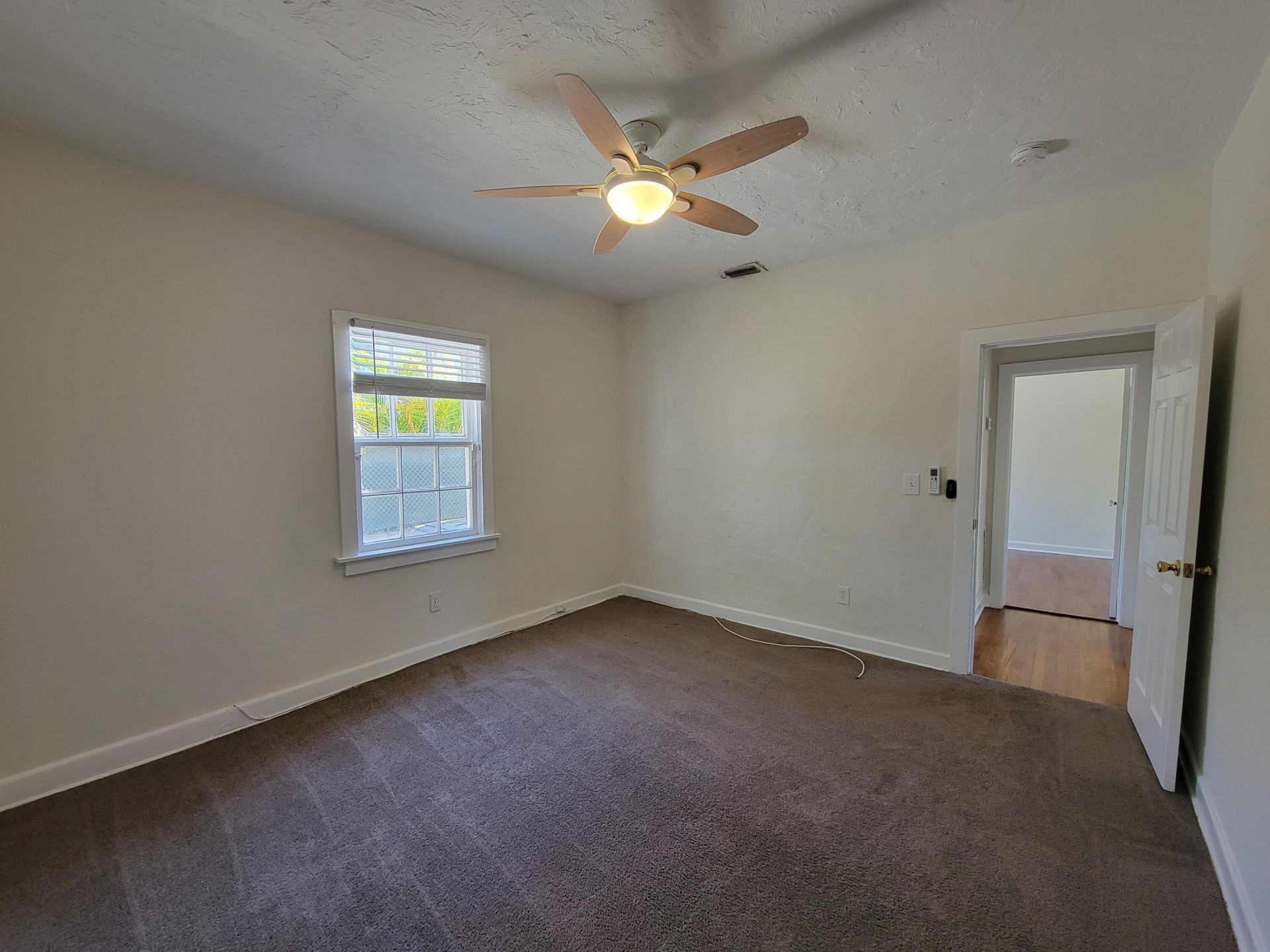 933 37th Street, West Palm Beach, FL 33407 Photo