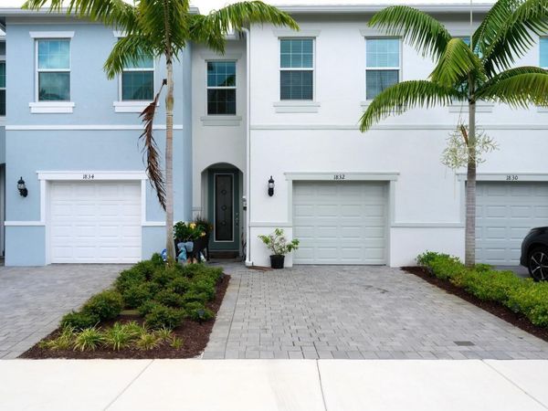 1832 SE Roxy Way, Stuart, FL 34996