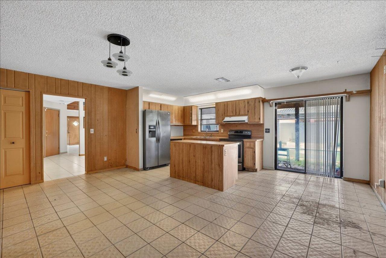 4240 NW 74th Avenue, Lauderhill, FL 33319 Photo
