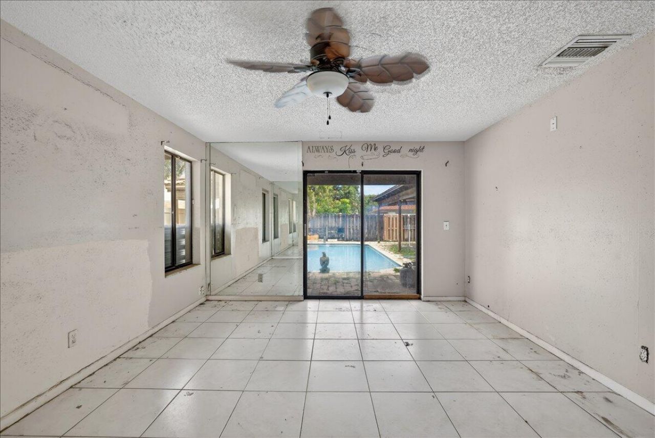 4240 NW 74th Avenue, Lauderhill, FL 33319 Photo