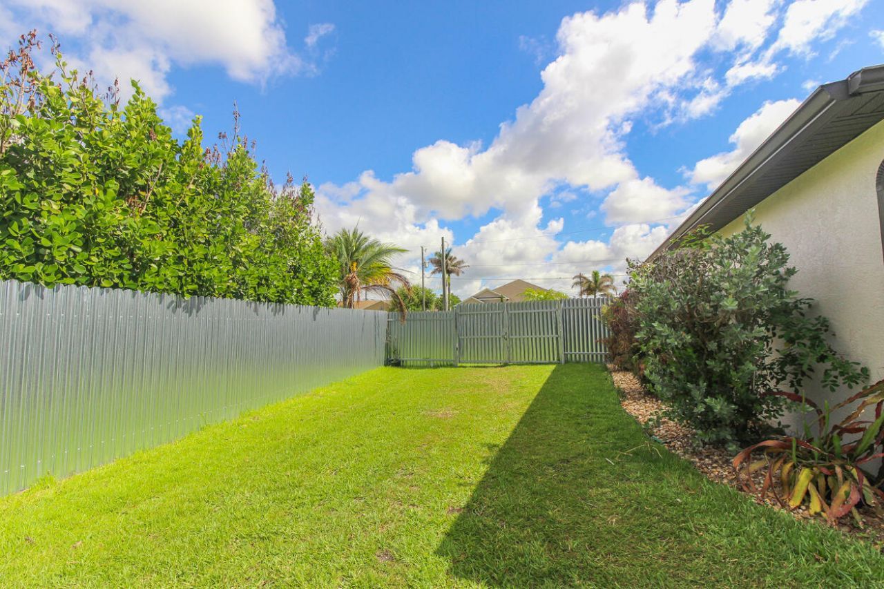 2718 SW Hamilton Avenue, Port Saint Lucie, FL 34987 Photo