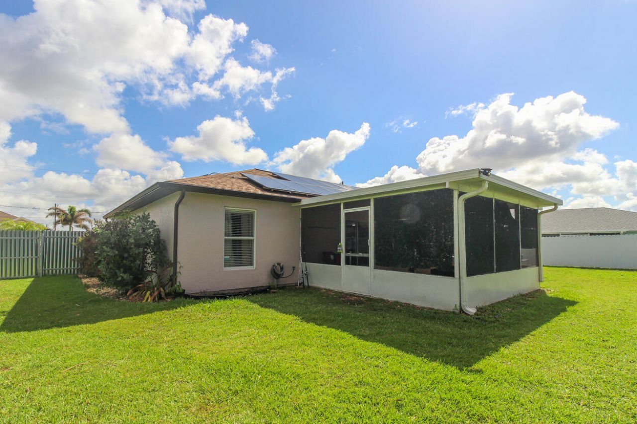 2718 SW Hamilton Avenue, Port Saint Lucie, FL 34987 Photo