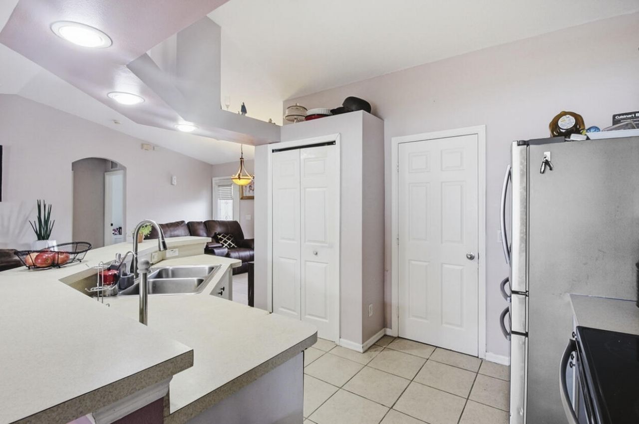 2718 SW Hamilton Avenue, Port Saint Lucie, FL 34987 Photo