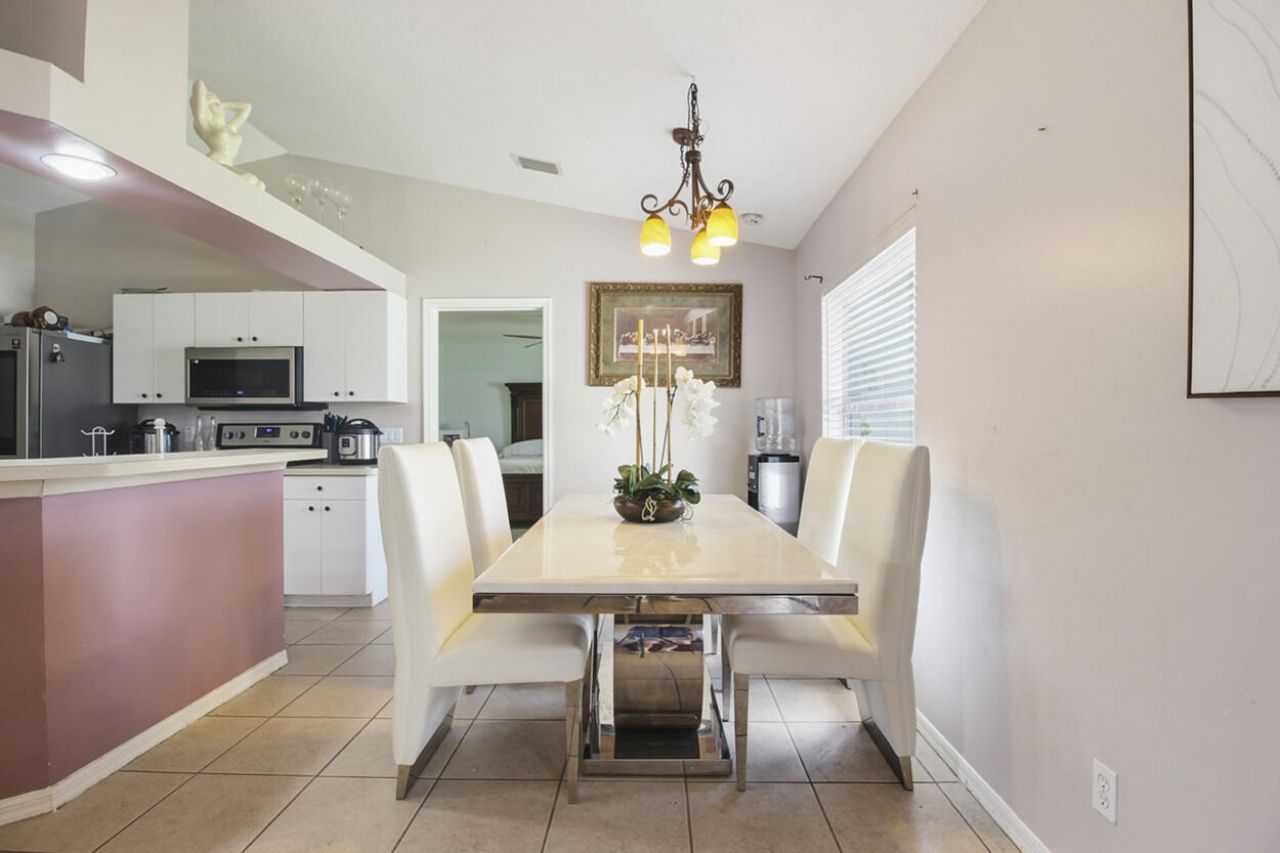 2718 SW Hamilton Avenue, Port Saint Lucie, FL 34987 Photo