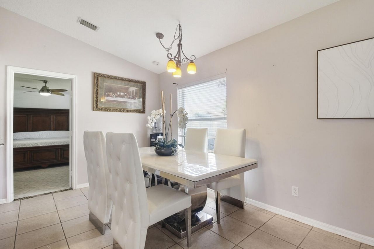 2718 SW Hamilton Avenue, Port Saint Lucie, FL 34987 Photo