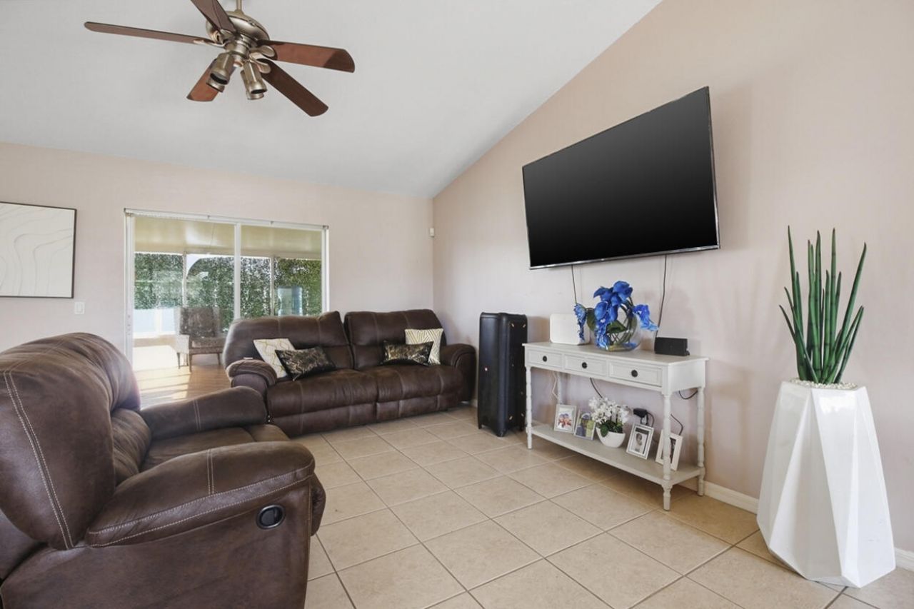 2718 SW Hamilton Avenue, Port Saint Lucie, FL 34987 Photo