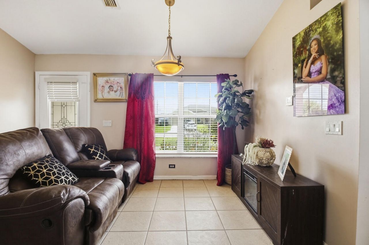 2718 SW Hamilton Avenue, Port Saint Lucie, FL 34987 Photo