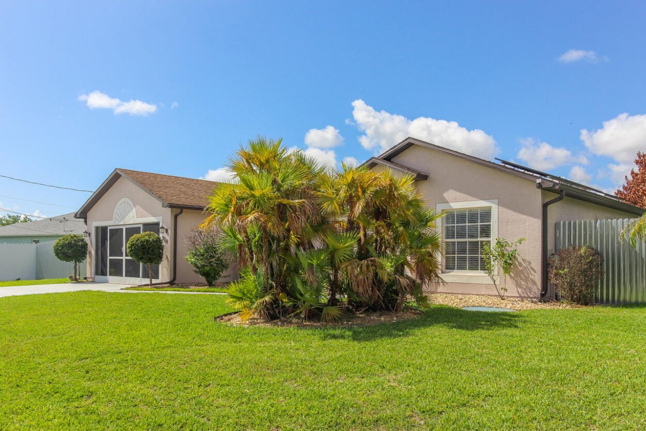 2718 SW Hamilton Avenue, Port Saint Lucie, FL 34987 Photo