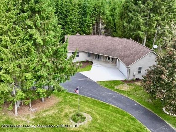 9103 Bridge Street, Dimondale, MI 48821