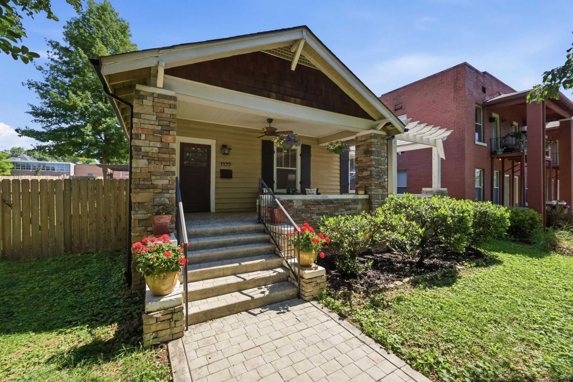 1139 E 8th Street, Chattanooga, TN 37403 Main Photo