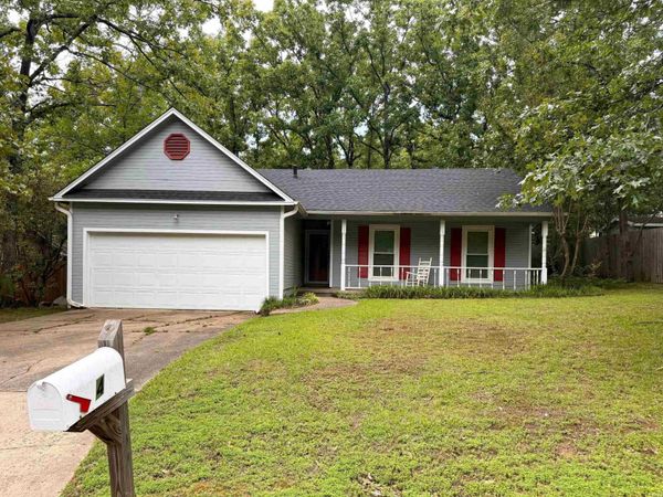 4 Red Oak Place , Maumelle, AR 72113