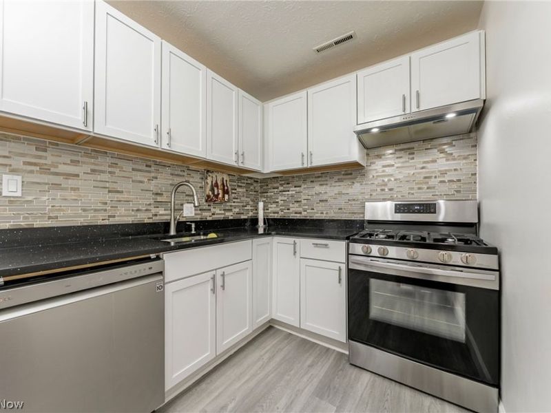 25735 Lorain Road, Unit 513, North Olmsted, OH 44070 Photo 12