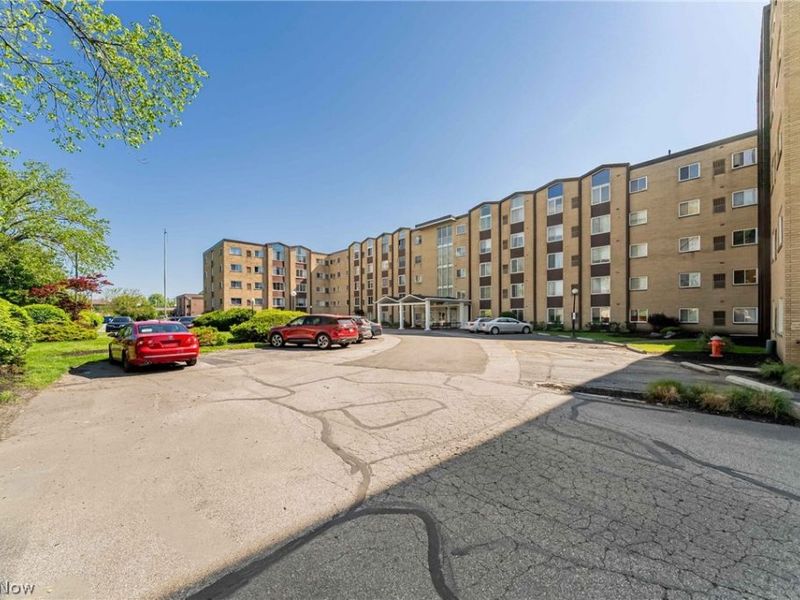 25735 Lorain Road, Unit 513, North Olmsted, OH 44070 Photo 18