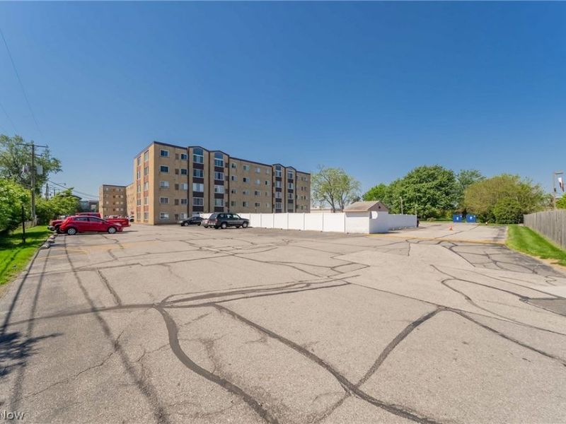 25735 Lorain Road, Unit 513, North Olmsted, OH 44070 Photo 29