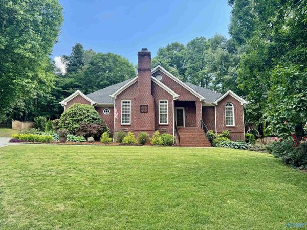 108 Portico Drive, Meridianville, AL 35759