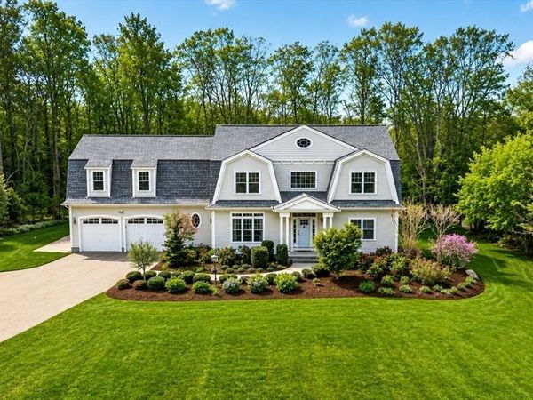130 Sycamore Ln, Westport, MA 02790