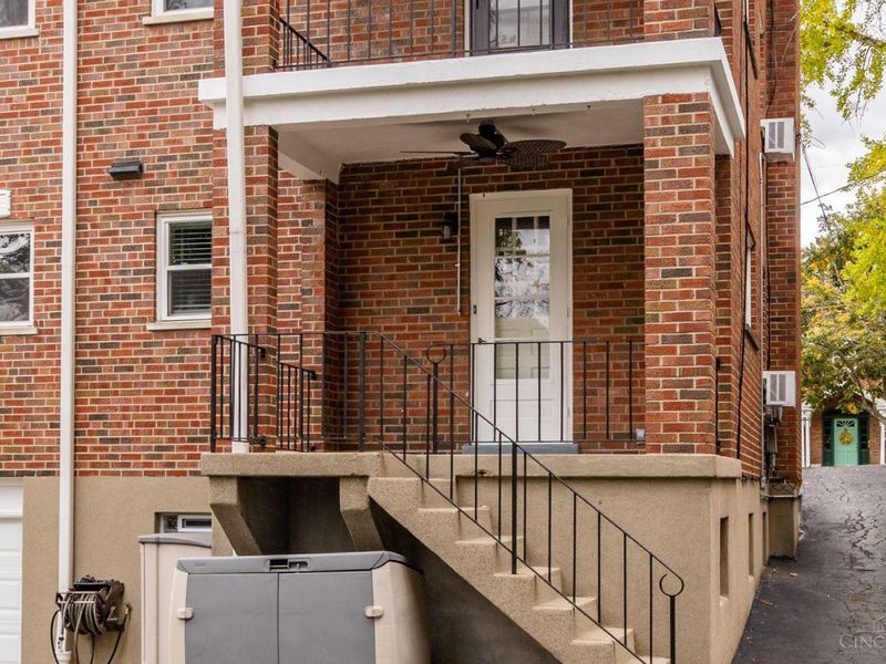 2886 Temple Avenue, Cincinnati, OH 45211 Photo 8
