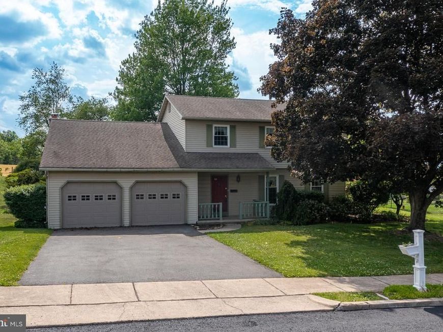 140 Hoch Avenue, Topton, PA 19562 Main Photo