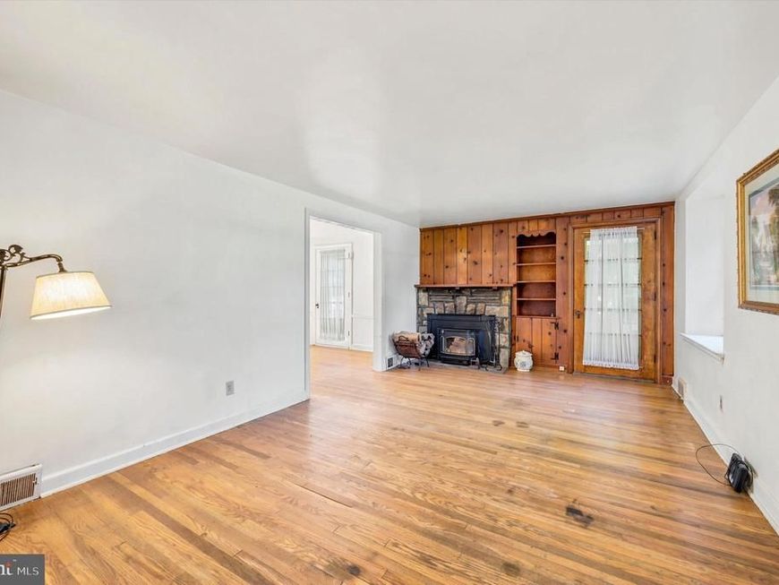 724 Johns Lane, Ambler, PA 19002 Main Photo