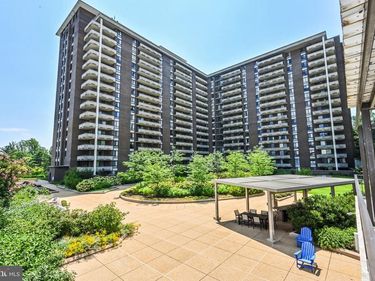 1800 OLD MEADOW ROAD, Unit 1712A, MCLEAN, VA 22102