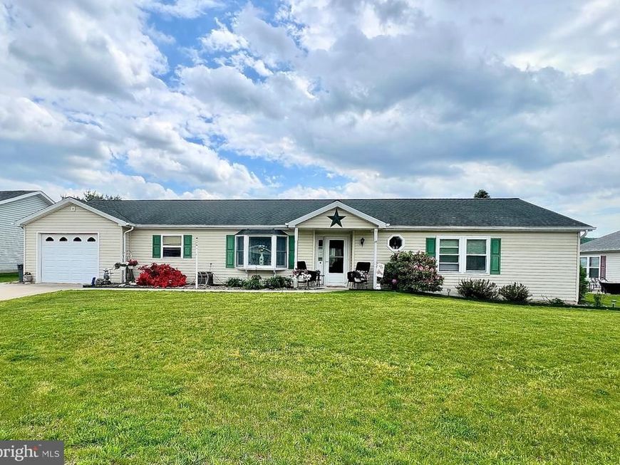 344 Tow Path Lane, Pine Grove, PA 17963 Main Photo
