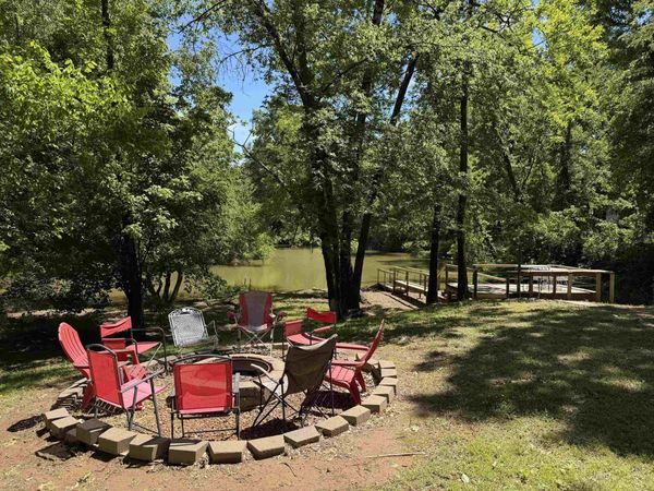 155 EASY WALK LN, Saltillo, TN 38370