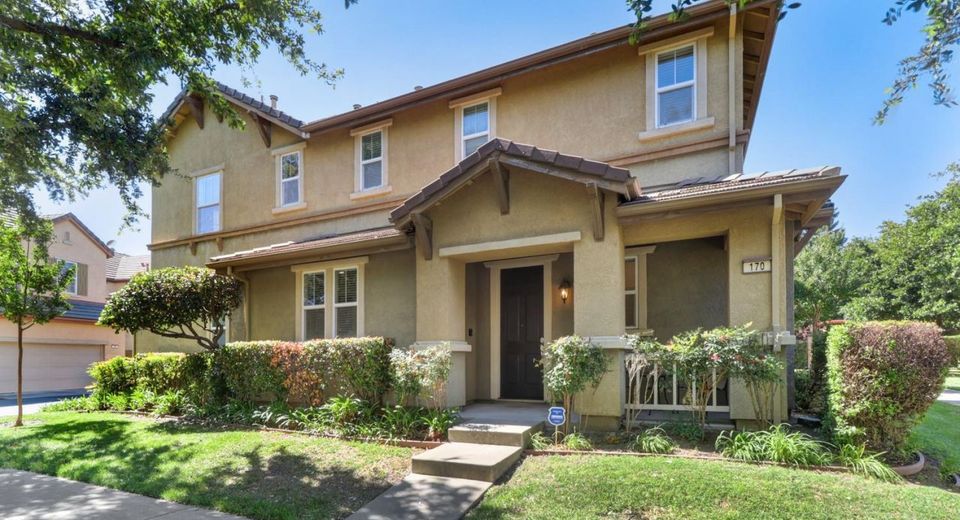 170 Wapello Cir, Sacramento, CA 95835 Photo