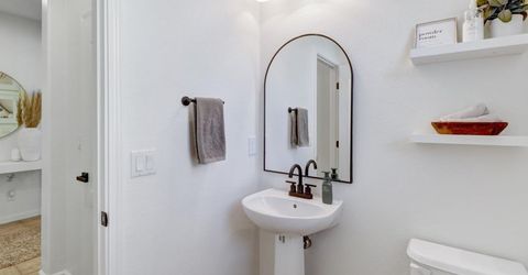 170 Wapello Cir, Sacramento, CA 95835 Photo