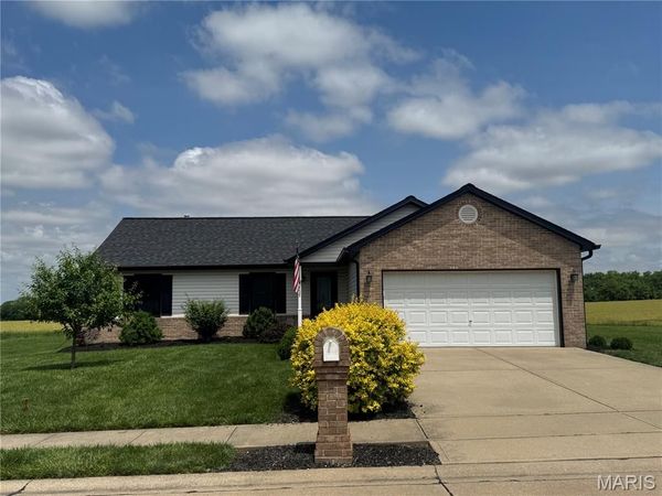 535 Shamrock Drive , Waterloo, IL 62298