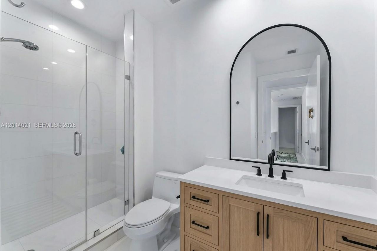 950 Brickell Bay Dr , Unit 5506, Miami, FL 33131 Photo