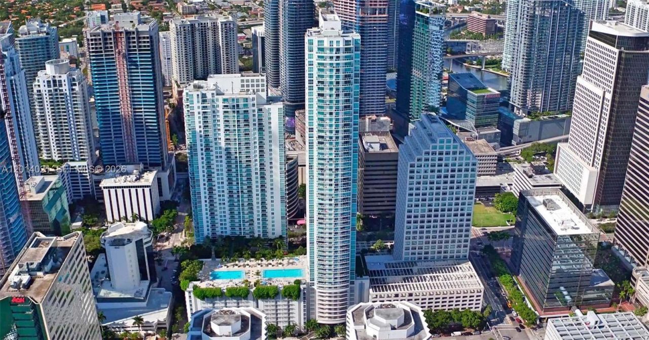 950 Brickell Bay Dr , Unit 5506, Miami, FL 33131 Photo