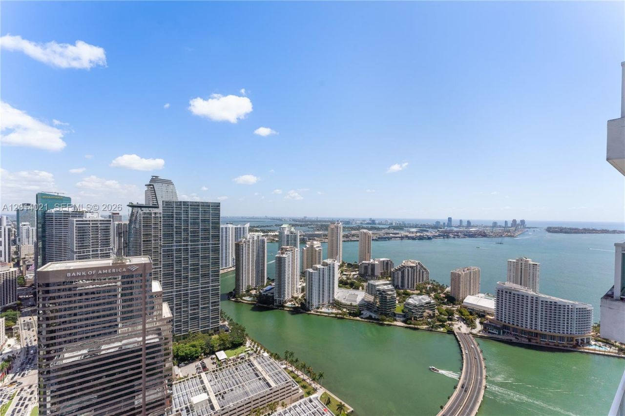 950 Brickell Bay Dr , Unit 5506, Miami, FL 33131 Photo