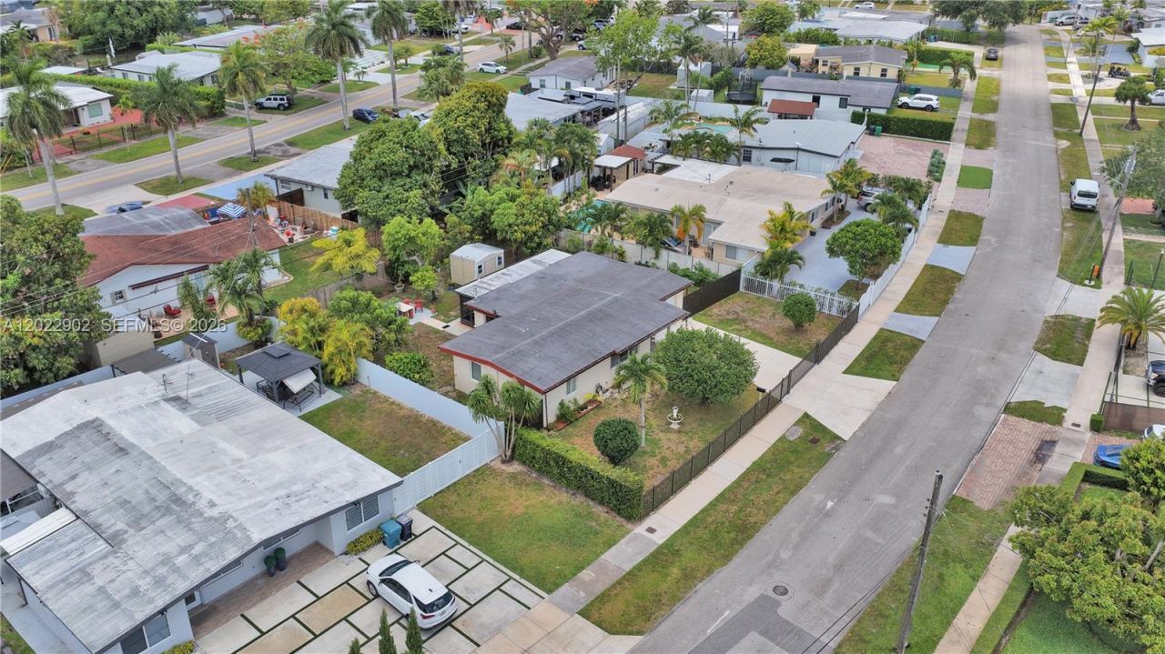 10730 SW 47th St , Miami, FL 33165 Photo