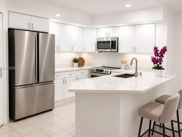 12750 SW 4th Ct , Unit 114J, Pembroke Pines, FL 33027