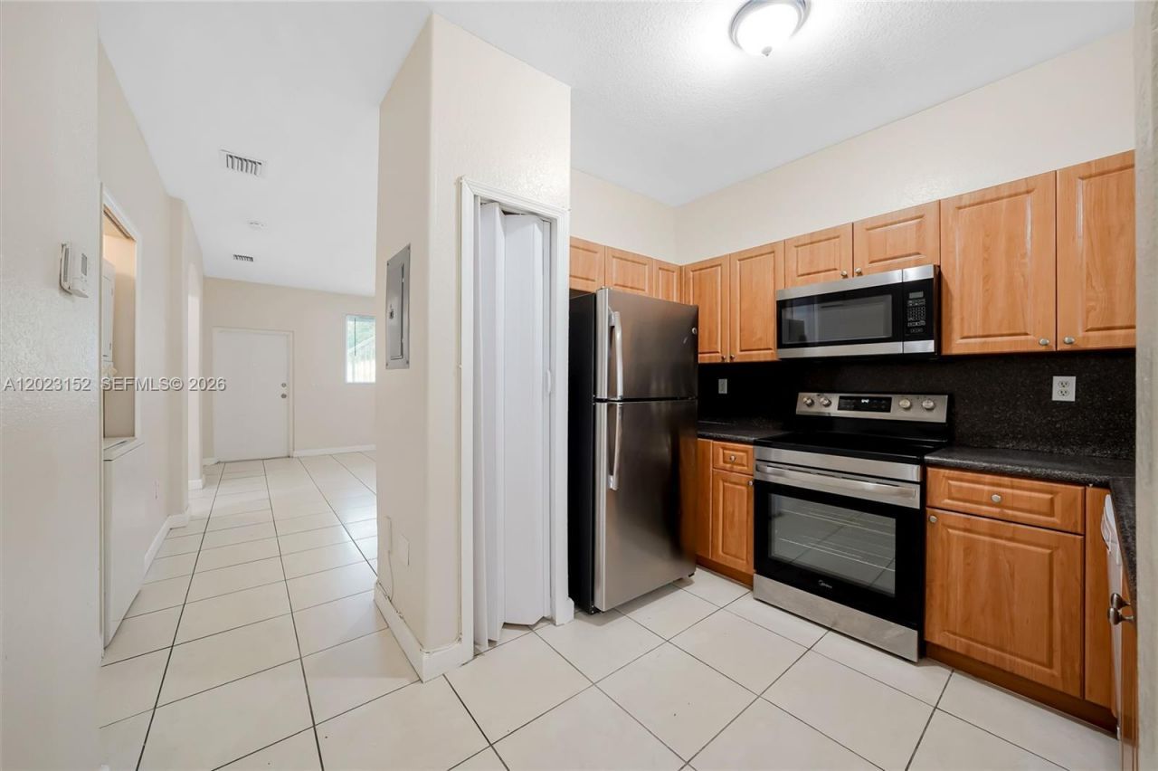 2524 SE 16th Rd , Unit 100, Homestead, FL 33035 Photo