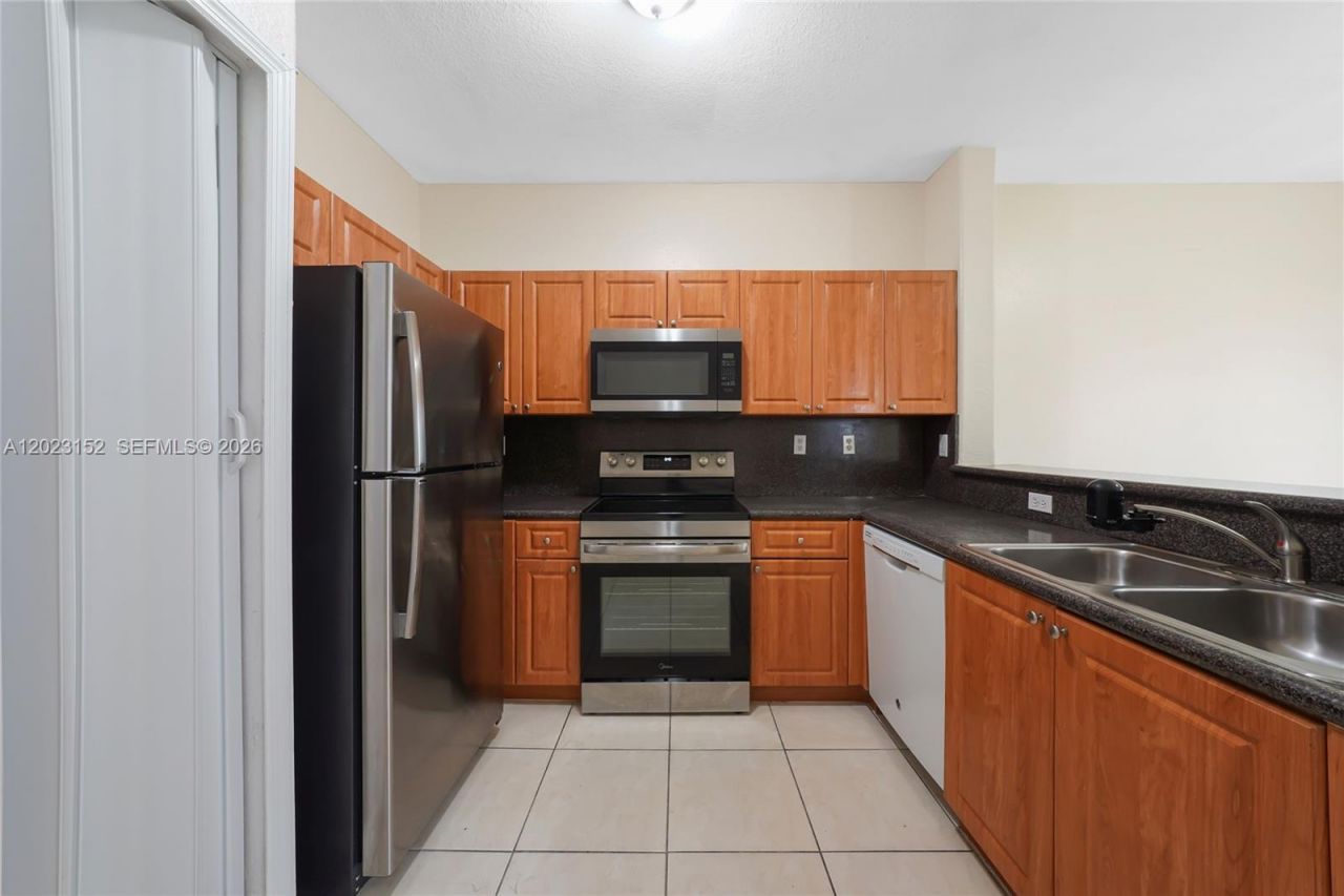2524 SE 16th Rd , Unit 100, Homestead, FL 33035 Photo