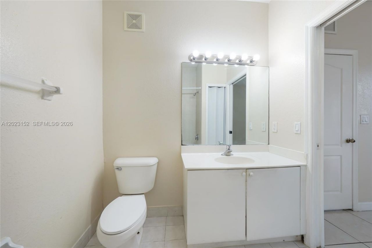 2524 SE 16th Rd , Unit 100, Homestead, FL 33035 Photo
