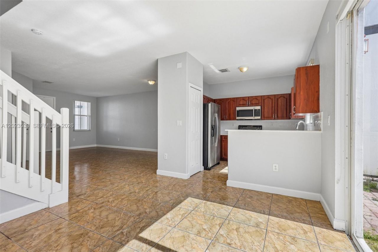 7616 NW 114th Path, Unit 7616, Doral, FL 33178 Photo