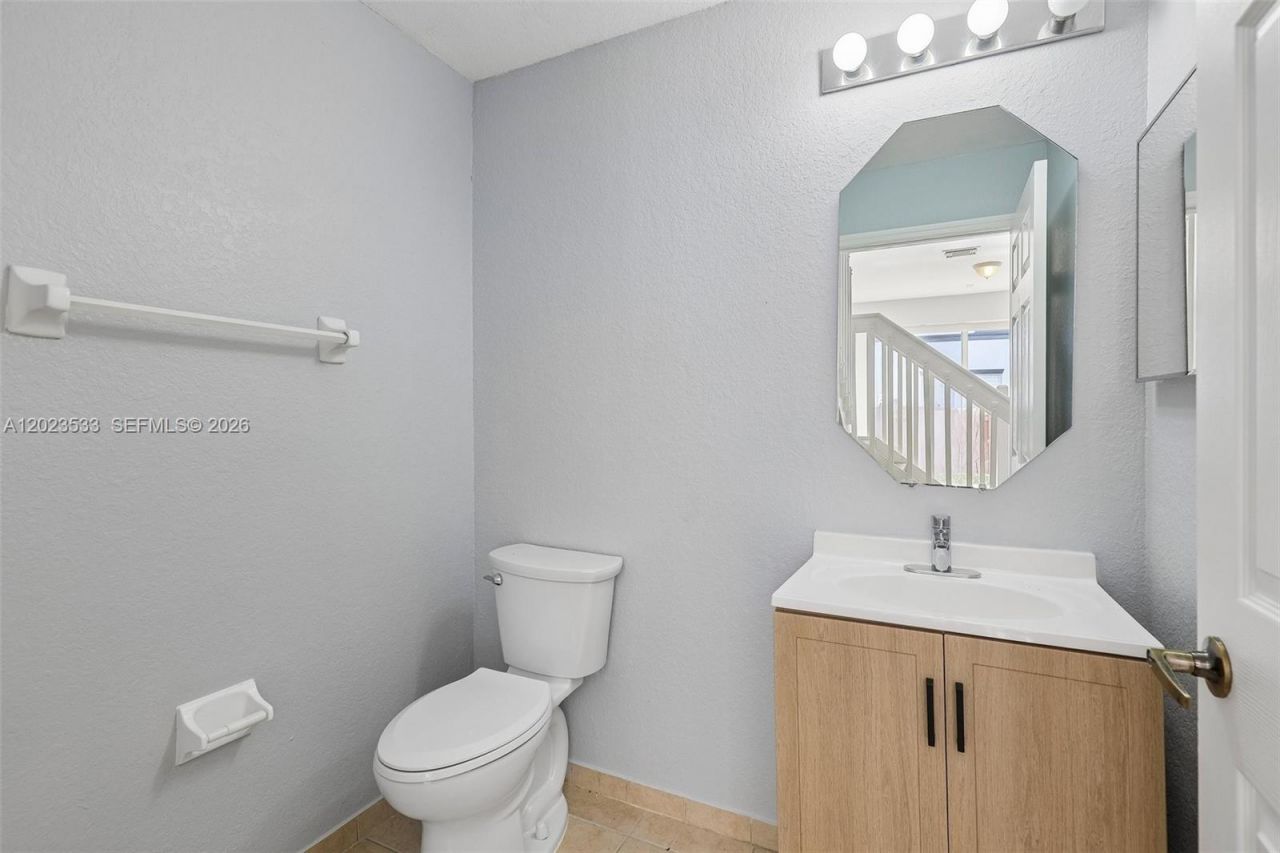 7616 NW 114th Path, Unit 7616, Doral, FL 33178 Photo