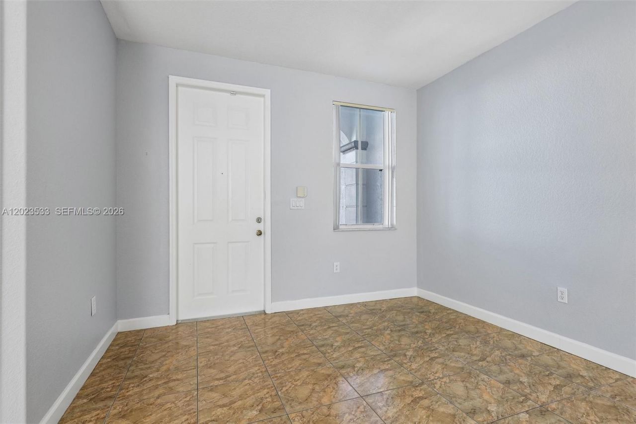 7616 NW 114th Path, Unit 7616, Doral, FL 33178 Photo
