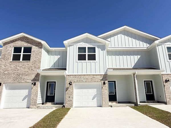 2398 Cliff Hollow Circle, Gulf Breeze, FL 32563