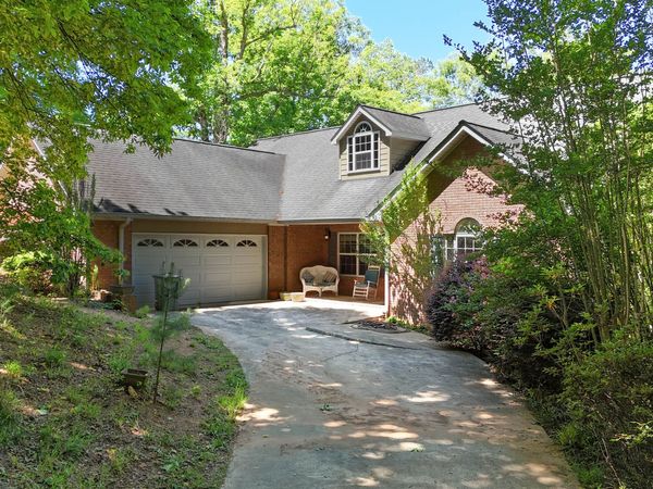 467 Old River Road, Cornelia, GA 30531